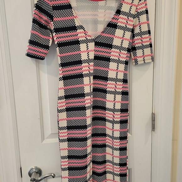 Bodycon stretch geometric print dress. - Picture 2 of 2